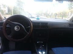 Сүрөт унаа Volkswagen Golf