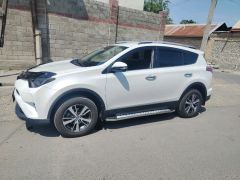 Сүрөт унаа Toyota RAV4