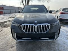 Photo of the vehicle BMW X5