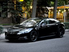 Фото авто Tesla Model S