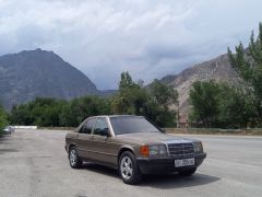 Photo of the vehicle Mercedes-Benz 190 (W201)