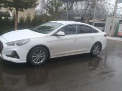 Photo of the vehicle Hyundai Sonata