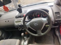 Photo of the vehicle Honda Fit