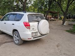 Сүрөт унаа Toyota RAV4