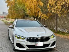 Photo of the vehicle BMW 8 Series