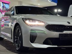 Сүрөт унаа Kia Stinger