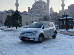 Сүрөт унаа Toyota Ist