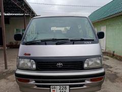 Сүрөт унаа Toyota HiAce