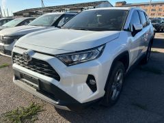 Сүрөт унаа Toyota RAV4