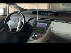 Фото авто Toyota Prius