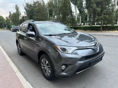 Photo of the vehicle Toyota RAV4