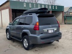 Photo of the vehicle Lexus GX