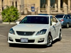 Фото авто Toyota Crown