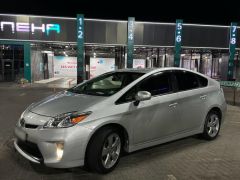 Сүрөт унаа Toyota Prius