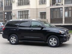 Фото авто Toyota Sequoia