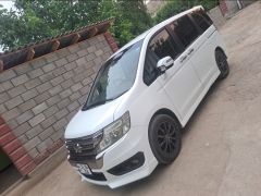 Фото авто Honda Stepwgn