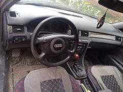 Photo of the vehicle Audi A6