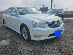 Фото авто Toyota Crown Majesta