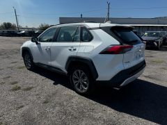 Сүрөт унаа Toyota RAV4