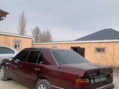 Сүрөт унаа Mercedes-Benz W124