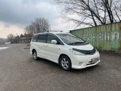 Фото авто Toyota Estima