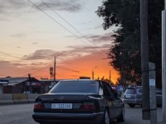 Photo of the vehicle Mercedes-Benz W124