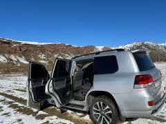 Photo of the vehicle Toyota Land Cruiser