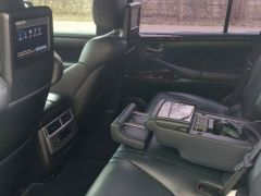 Photo of the vehicle Lexus LX