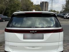 Photo of the vehicle Kia Carnival