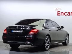 Фото авто Mercedes-Benz E-Класс