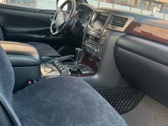 Photo of the vehicle Lexus LX