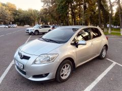 Сүрөт унаа Toyota Auris