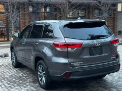 Сүрөт унаа Toyota Highlander