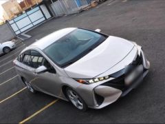 Сүрөт унаа Toyota Prius