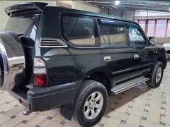 Сүрөт унаа Toyota Land Cruiser Prado