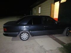 Photo of the vehicle Mercedes-Benz W124