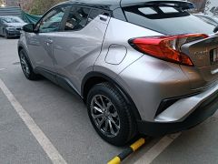 Фото авто Toyota C-HR