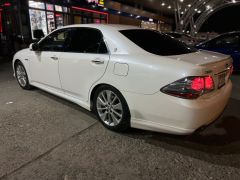 Сүрөт унаа Toyota Crown