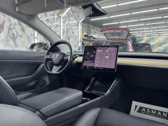 Сүрөт унаа Tesla Model 3