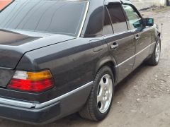 Фото авто Mercedes-Benz W124