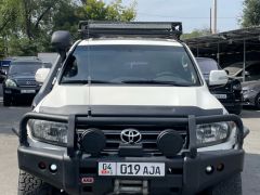 Сүрөт унаа Toyota Land Cruiser