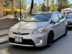 Сүрөт унаа Toyota Prius