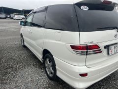 Photo of the vehicle Toyota Estima