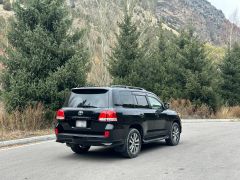 Фото авто Toyota Land Cruiser