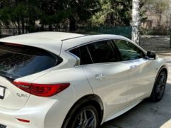 Photo of the vehicle Infiniti Q30