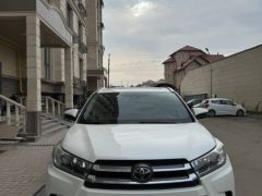 Сүрөт унаа Toyota Highlander