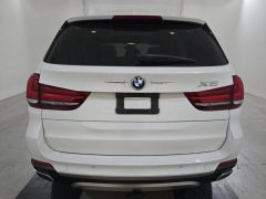 Photo of the vehicle BMW X5