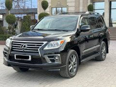 Photo of the vehicle Lexus LX