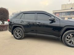 Сүрөт унаа Toyota RAV4