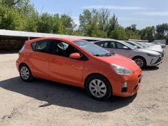 Фото авто Toyota Prius c